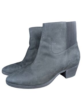 Vionic Shantelle Waterproof Black Leather Ankle Boots 11 Western Chelsea